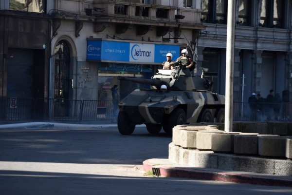 Adhoc ©Nicolas Celaya