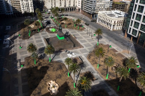 Adhoc ©Nicolas Celaya