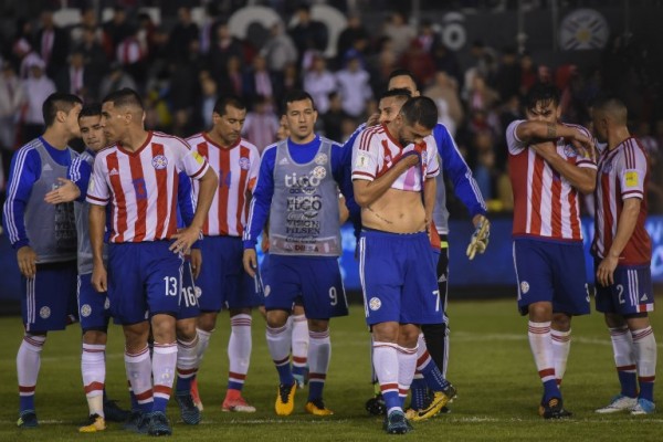 Paraguay 1-2 Uruguay || AFP