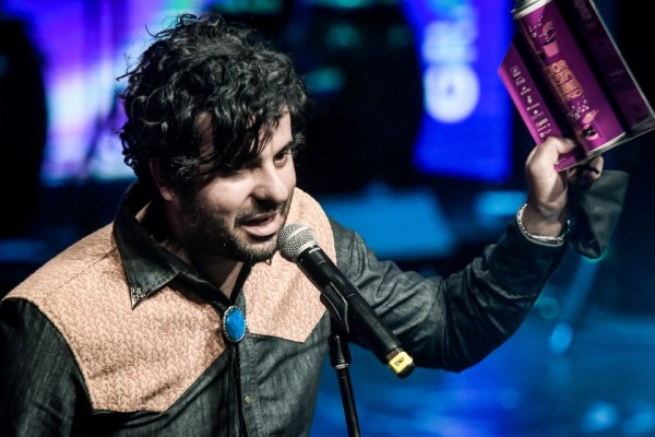 Nicolás Molina ganó en dos categorías: Solista masculino y álbum de rock alternativo.