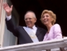 El 1 de marzo de 2000, junto a su esposa Mercedes Menafra, al asumir como presidente. || MIGUEL ROJO / AFP