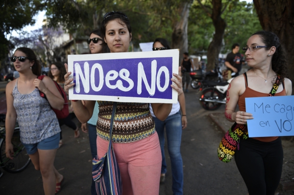 adhoc©Nicolas Celaya