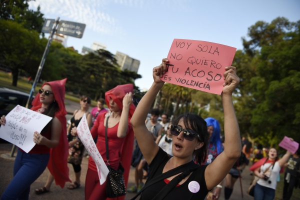 adhoc©Nicolas Celaya