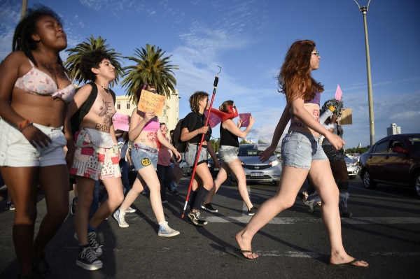 adhoc©Nicolas Celaya