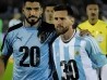 Luis Suárez y Lionel Messi previo al Uruguay ante Argentina en el Centenario por las Calsificatorias a Rusia 2018. || Javier Calvelo / adhocFOTOS