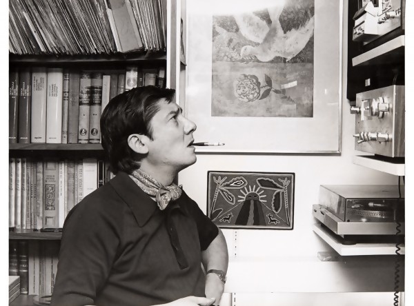 Alfredo Zitarrosa en su estudio en México. Años 1979-1982. || Autor: S.d - Archivo Zitarrosa