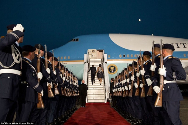 Pete Souza - The White House