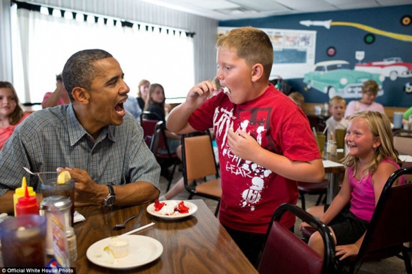 Pete Souza - The White House