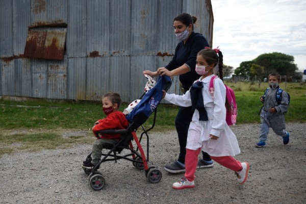 Vuelta a clases en la escuela rural Nro. 41 de Migues en Canelones (Daniel Rodriguez /adhocFOTOS)