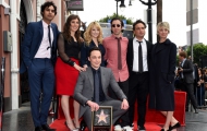Portal 180 - Hollywood da una estrella a Jim Parsons, Sheldon en “The Big Bang Theory”
