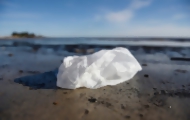 Portal 180 - Gobierno da prioridad a ley que prohíbe bolsas plásticas gratuitas