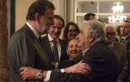 Portal 180 - Mujica sorprende en la bienvenida de Rajoy en Uruguay