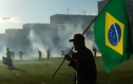 Portal 180 - Miles piden su renuncia y Temer moviliza a militares en Brasilia