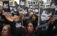 Portal 180 - Argentina se moviliza a un mes de la desaparición de activista Santiago Maldonado