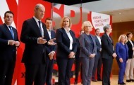 Portal 180 - Scholz dirigirá el primer gobierno alemán paritario entre hombres y mujeres