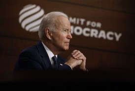 Portal 180 - Biden advierte de desafíos “alarmantes” para la democracia en el mundo