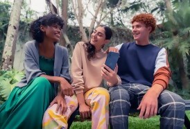 Portal 180 - moto e32 ya disponible en Uruguay:  diseño sofisticado y elegante al alcance de todo el mundo