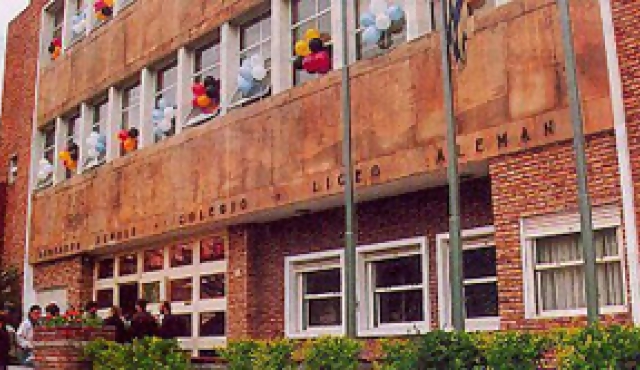 Represión en el Colegio Alemán