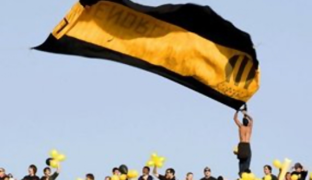 Fuego cruzado en las elecciones de Peñarol 