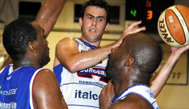 Se levantó al toque 