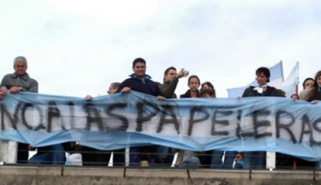 Gendarmería argentina impidió corte en Colón 
