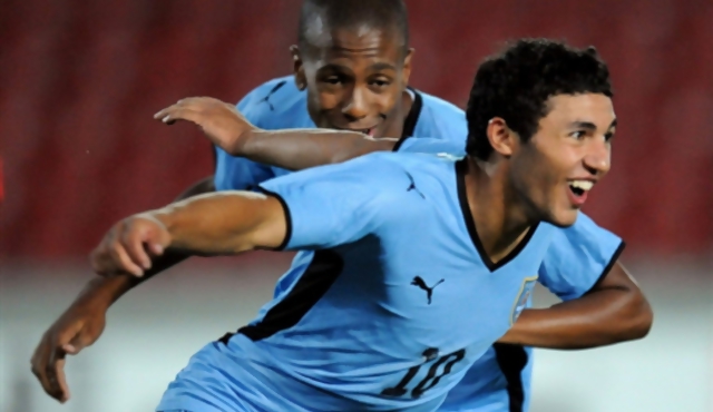Uruguay derrotó a Chile y está puntero