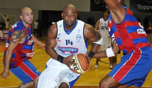 Malvín ganó el clásico y tomó ventaja