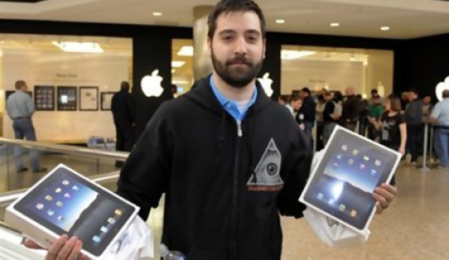 Los primeros iPad de Apple salen a la venta en Estados Unidos 