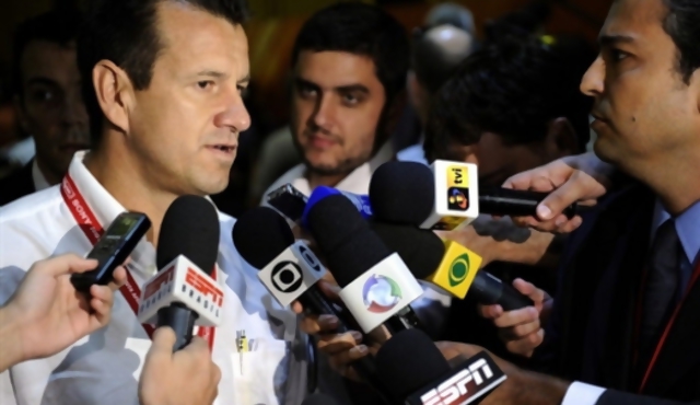 Dunga descarta a Ronaldinho