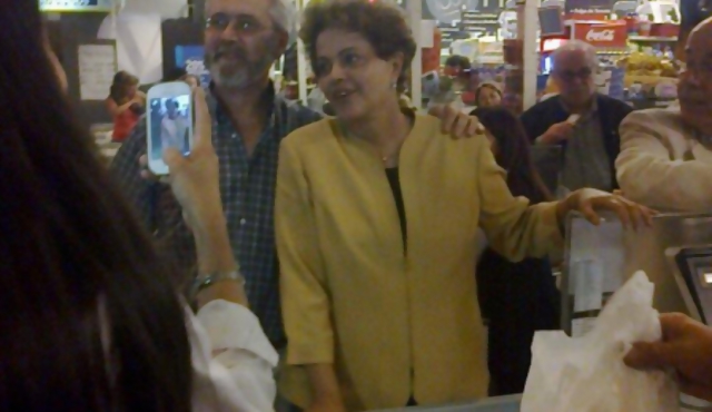 Dilma compra vino y dulce de leche en Malvín