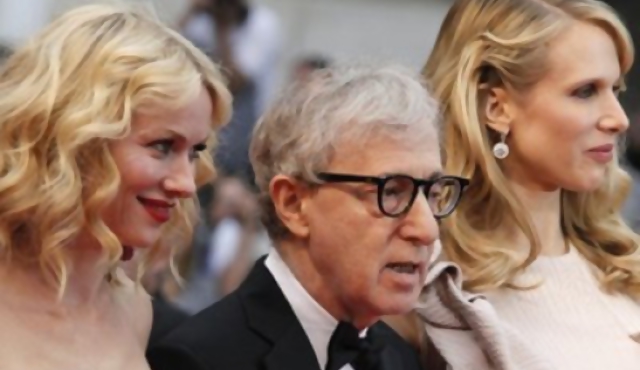 Woody Allen presenta en Cannes su última película, una comedia ácida 