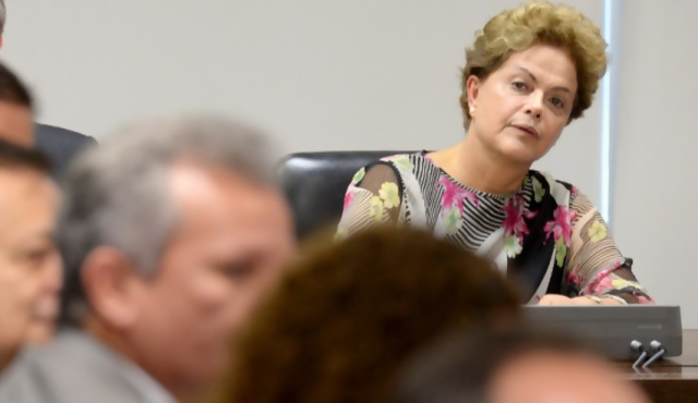 Fiscal recomienda no investigar a Dilma en causa de Petrobras