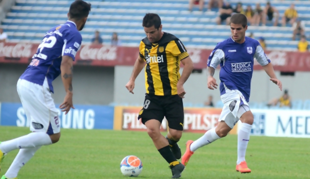 El Peñarol de Bengoechea muestra sus credenciales 