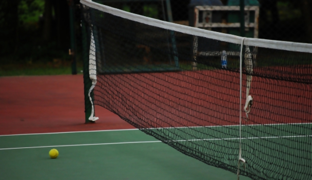 Árbitro de tenis ofrecía dinero a menores a cambio de “actos eróticos”