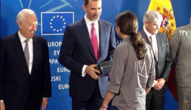 Pablo Iglesias le regaló Game of Thrones al rey
