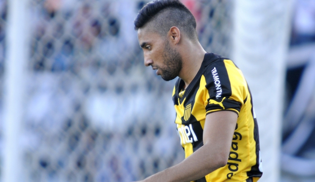 Peñarol deja escapar la punta