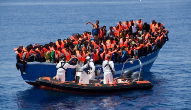 MSF y MOAS rescatan a 369 personas en su primera operación en el Mediterráneo 