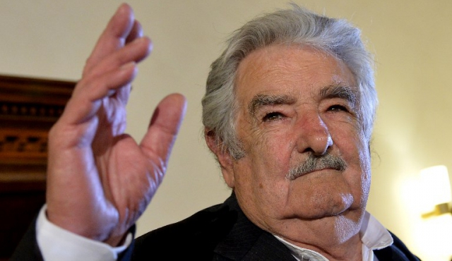En Barcelona dicen que Mujica “llena más estadios que AC/DC”