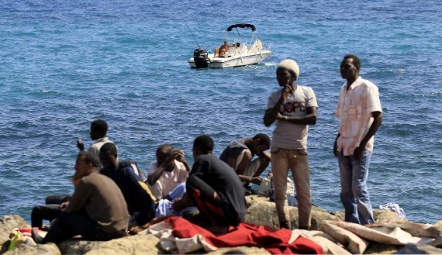 Inmigrante rescatado en el mar gana lotería española
