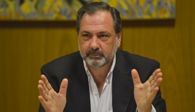 Gandini solicita prorrogar el aumento de IVA para compras con tarjeta
