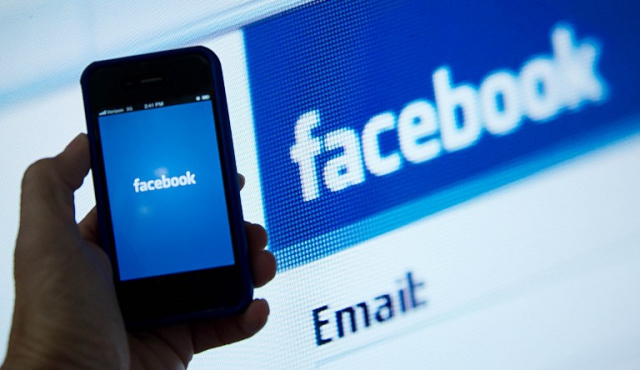Español condenado a un mes de prisión por mensaje en Facebook tras atentados de París