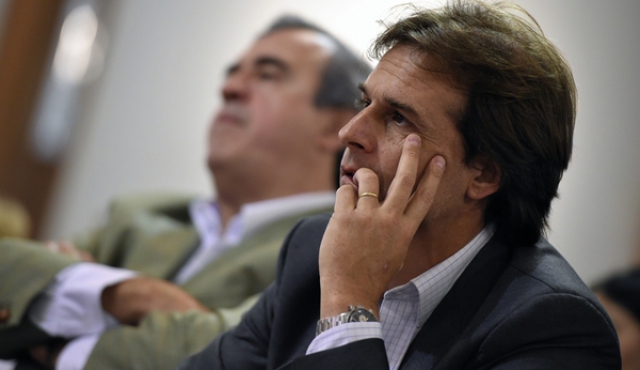 Oposición pregunta dónde está “el capitán del barco”