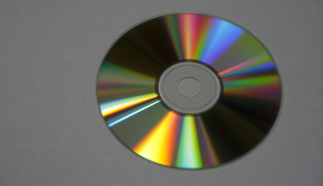 Ventas de CD se hunden y aumenta el streaming