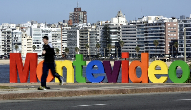 Intendencia regula el uso del cartel “Montevideo”
