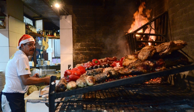 “No se puede afirmar” que comer carne provoca cáncer