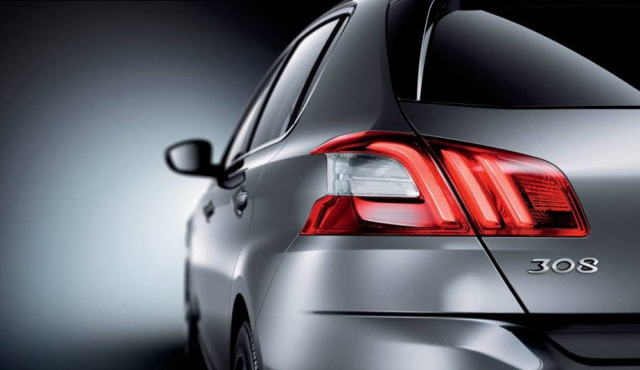308 1,2 Turbo PureTech 130 HP: el Auto del año 2014 suma el Motor del Año 2015