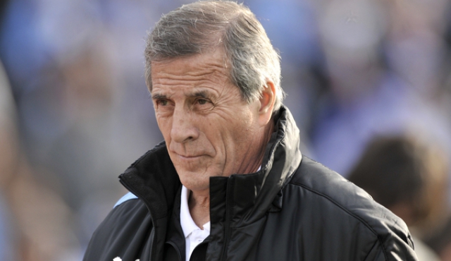 Selección: Otro defensa lesionado, esta vez Velázquez