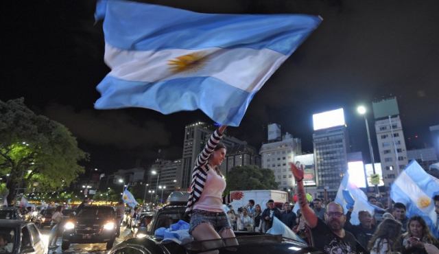 Vázquez aplaudió el triunfo de Macri