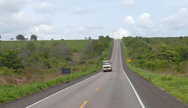 Carretera brasileña vuelve a la vida por impulso agroexportador