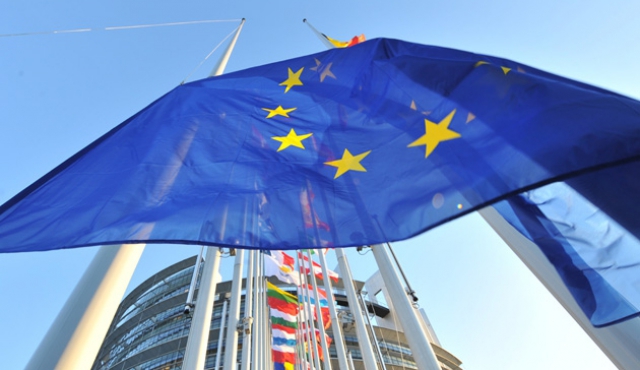 Economía de eurozona sufrirá “histórica” recesión de 7,7% en 2020